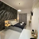Guest house Jz E'bella Rhodes City