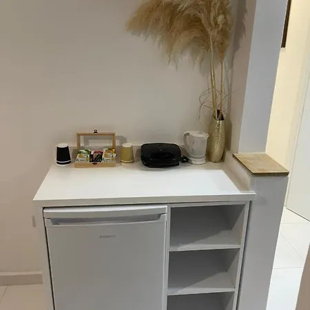 Jz E'bella ゲストハウス Rhodes City